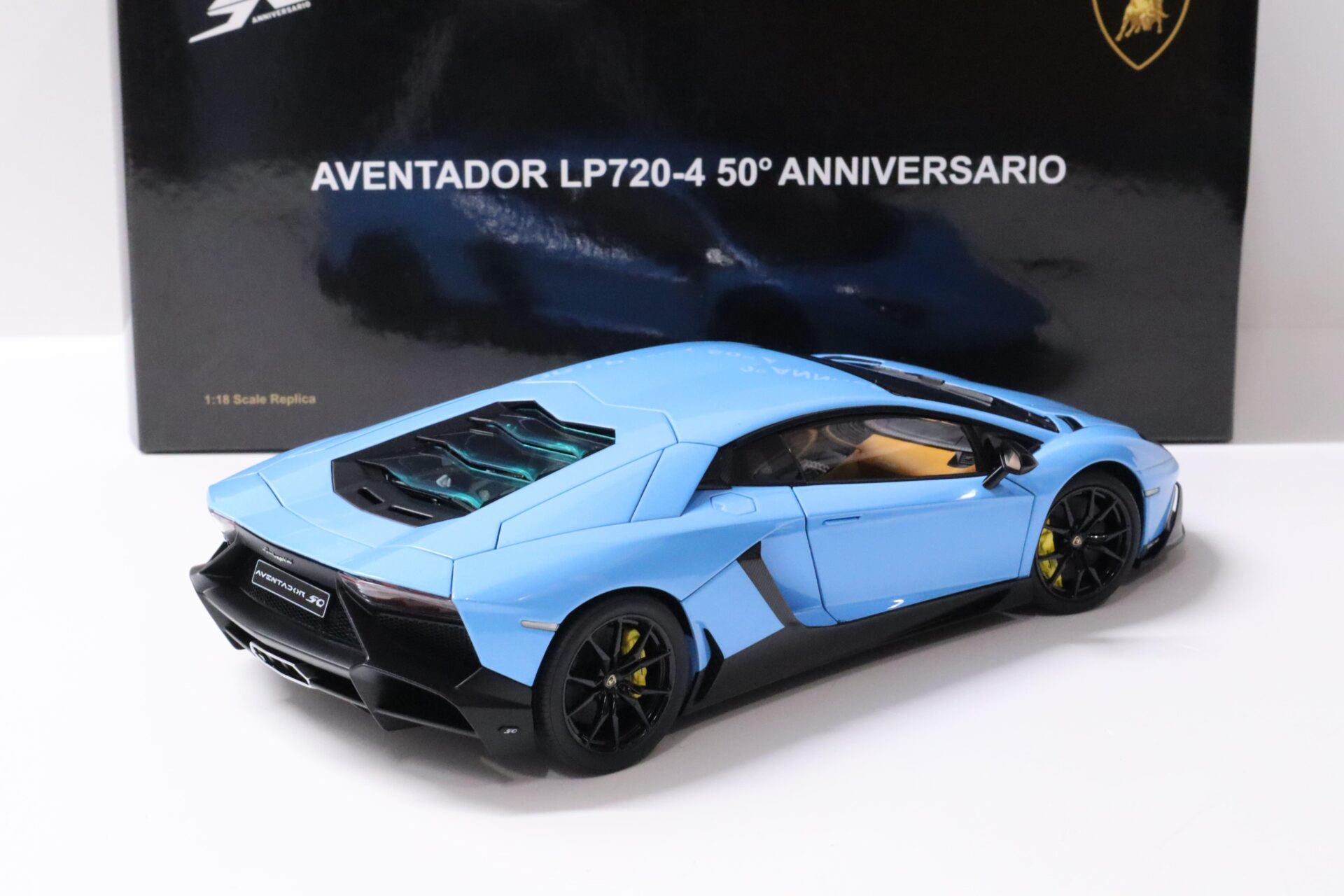 1:18 AUTOart Lamborghini Aventador LP720-4 "50th Anniversary Edition" blue blu cepheus