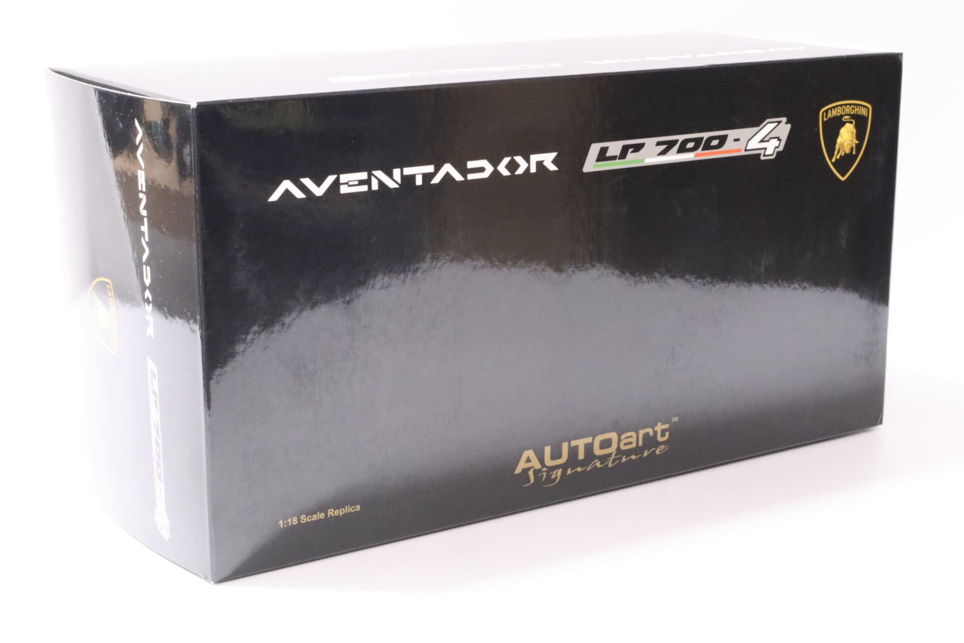 1:18 AUTOart Lamborghini Aventador LP700-4 pink