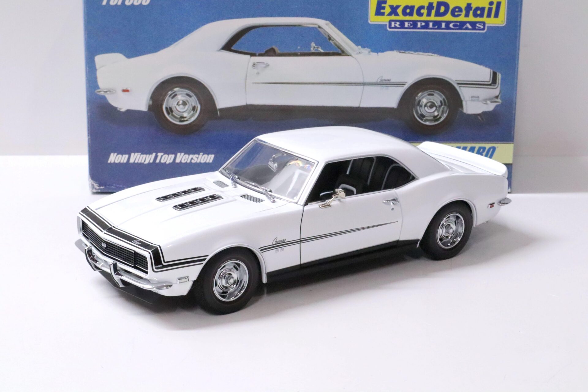 1:18 Exact Detail Chevrolet Camaro RS/SS 396 Coupe 1968 white