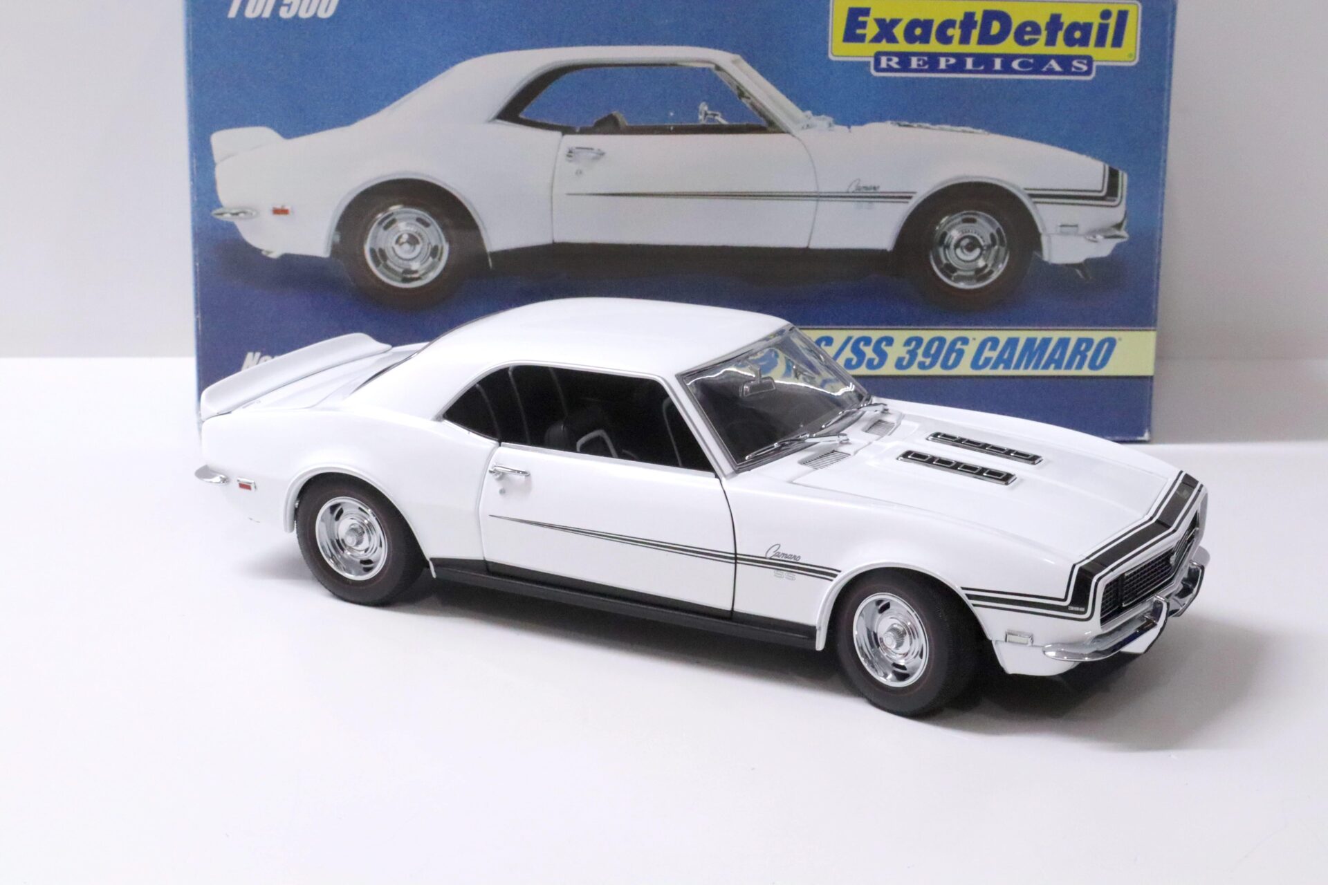 1:18 Exact Detail Chevrolet Camaro RS/SS 396 Coupe 1968 white