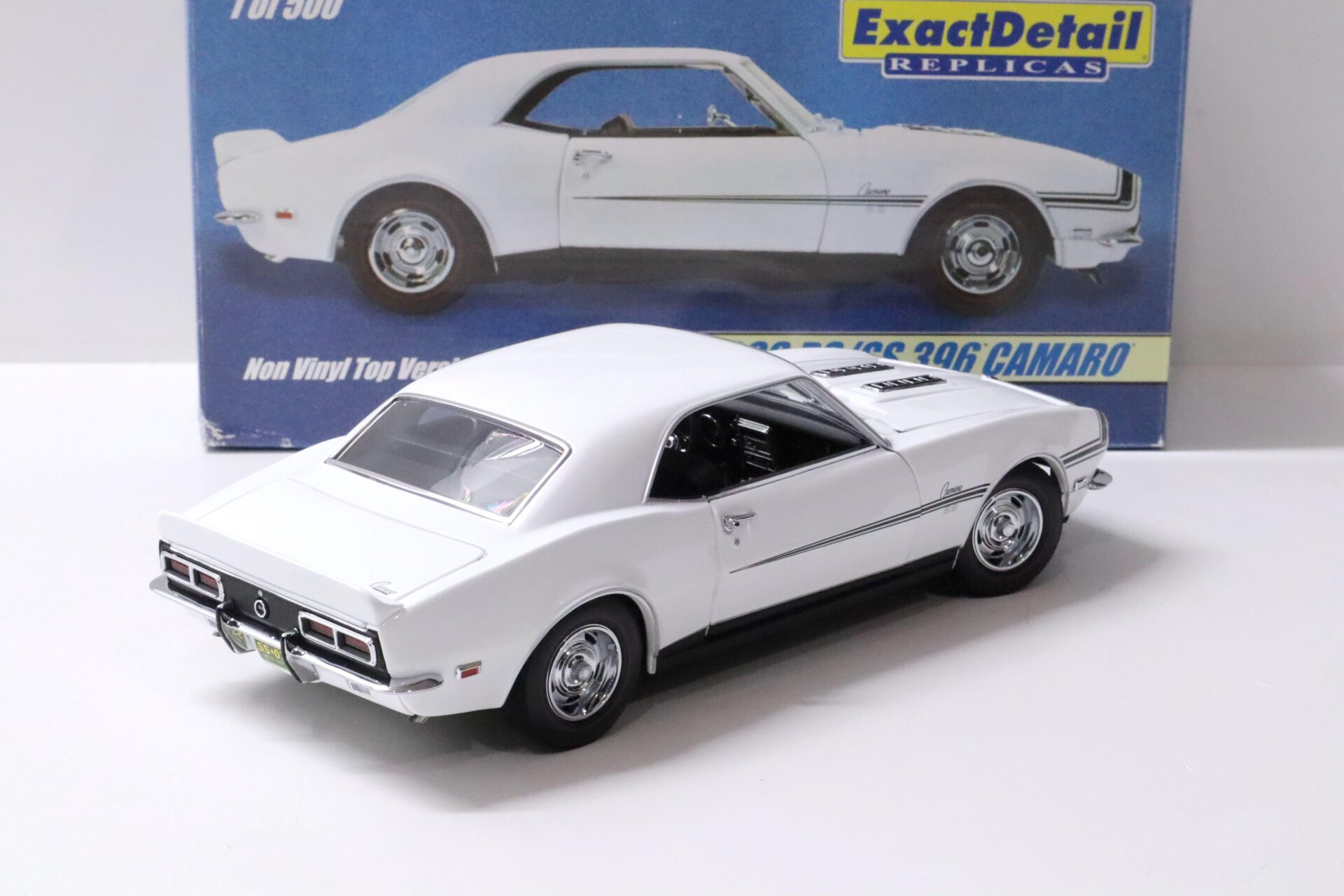 1:18 Exact Detail Chevrolet Camaro RS/SS 396 Coupe 1968 white