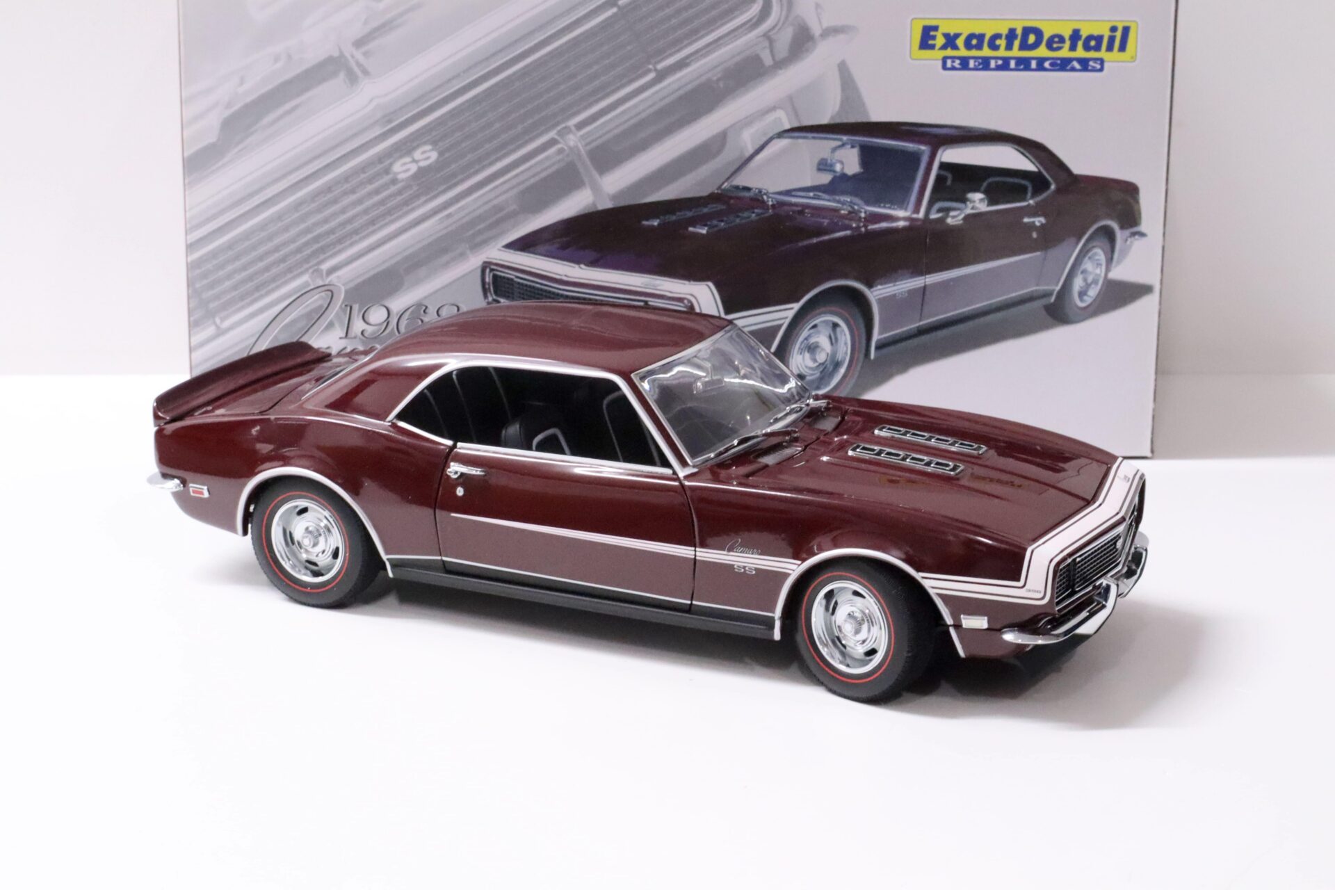 1:18 Exact Detail Chevrolet Camaro RS/SS 396 Coupe 1968 Maroon dark red/ white