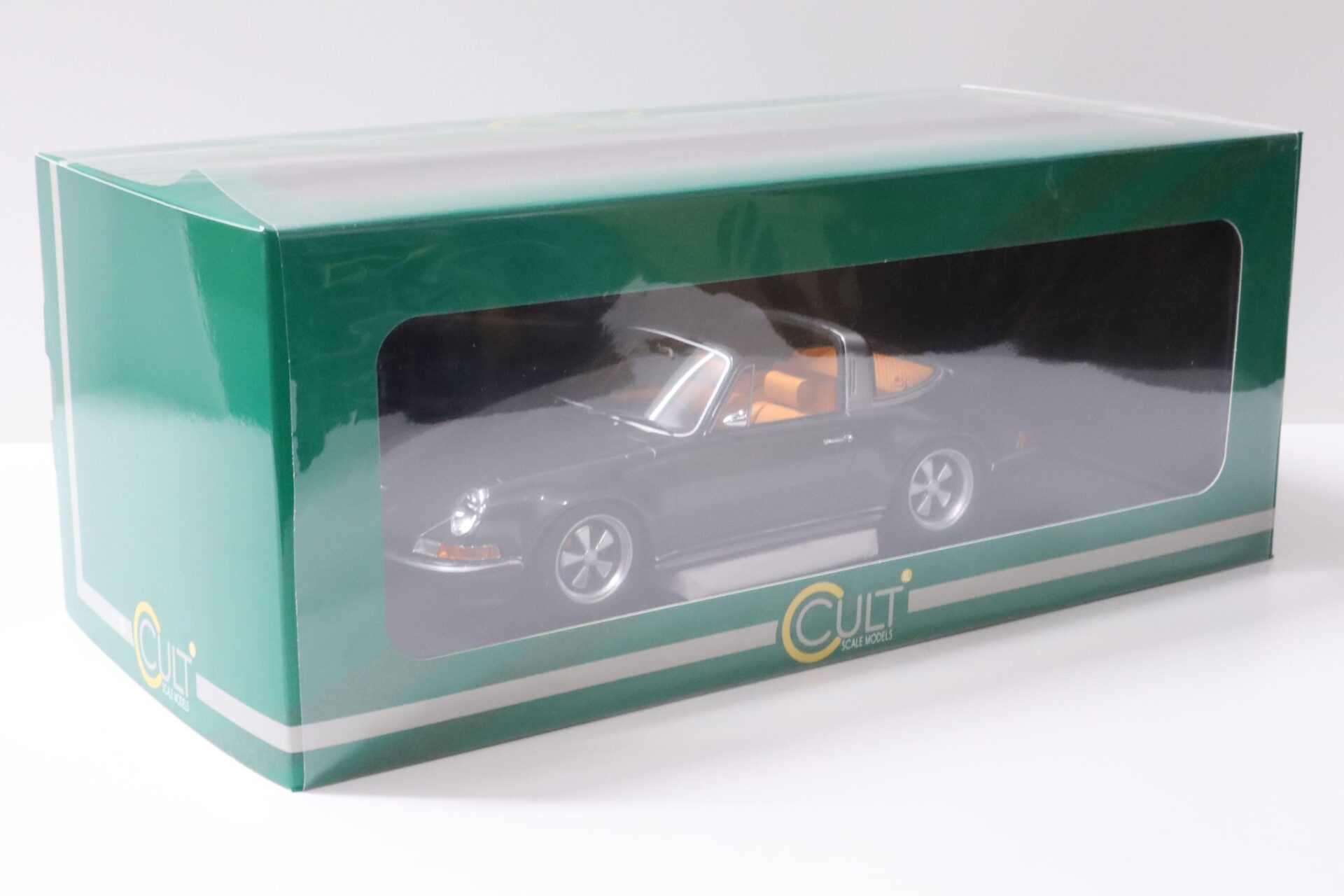 1:18 Cult Scale Models Porsche 911 Targa *SINGER* grey metallic
