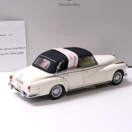 1:24 CMC Mercedes Typ 300D Cabriolet Adenauer white DEALER VERSION