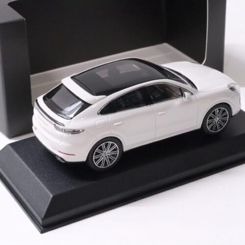 1:43 Norev Porsche Cayenne Turbo S Coupe E-Hybrid white DEALER VERSION SALE%%%