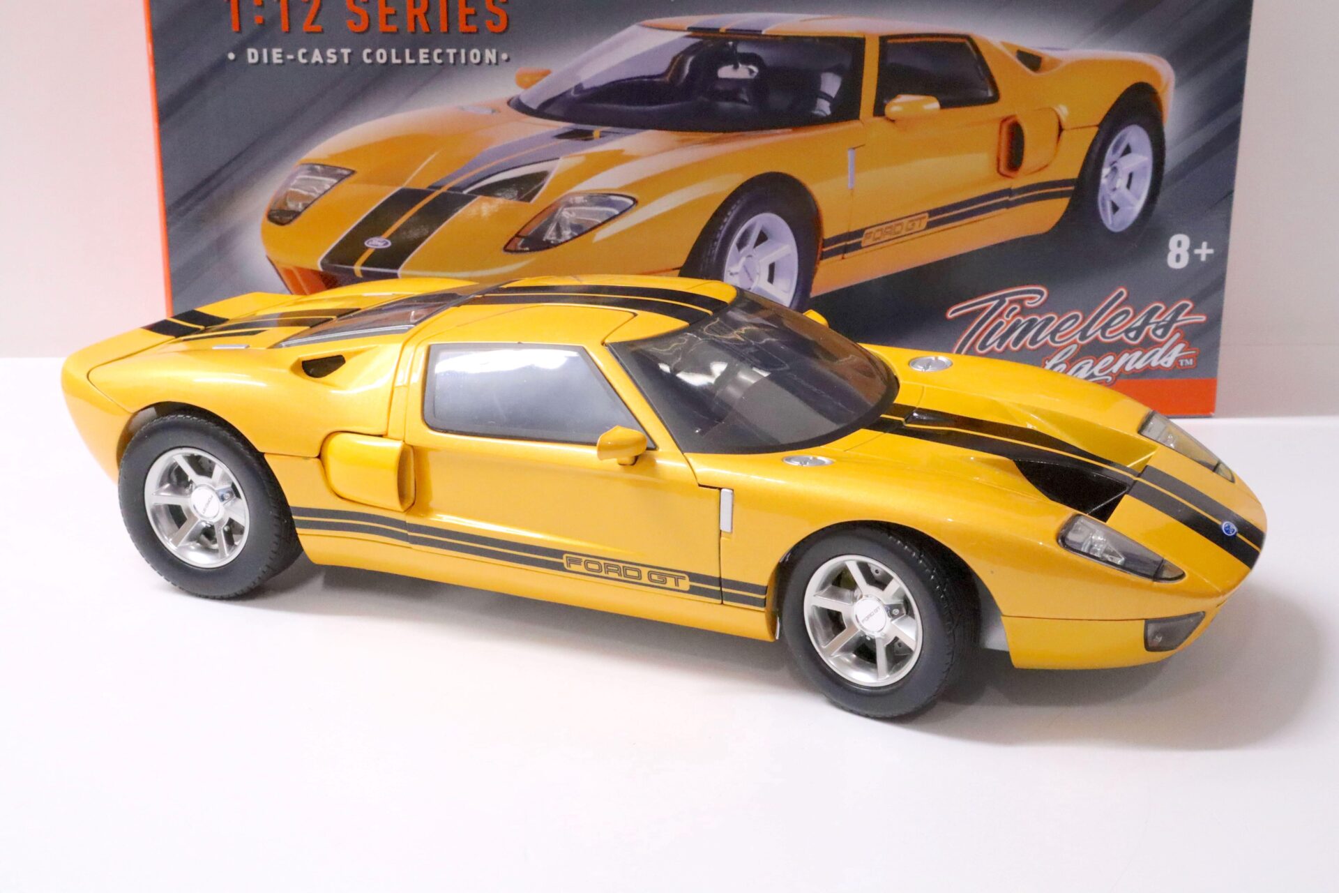 1:12 Motor Max Ford GT Concept 2004 orange/ black stripes