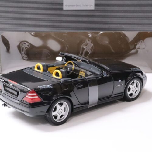 1:18 UT Models Mercedes SLK 230 AMG Convertible black-metallic DEALER VERSION