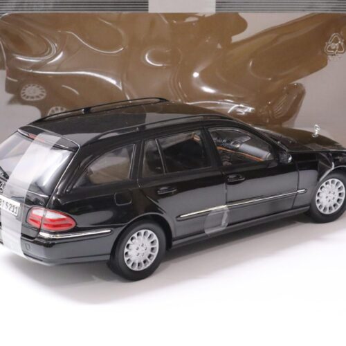 1:18 Kyosho Mercedes E320 E-Klasse T-Modell W211 black DEALER VERSION