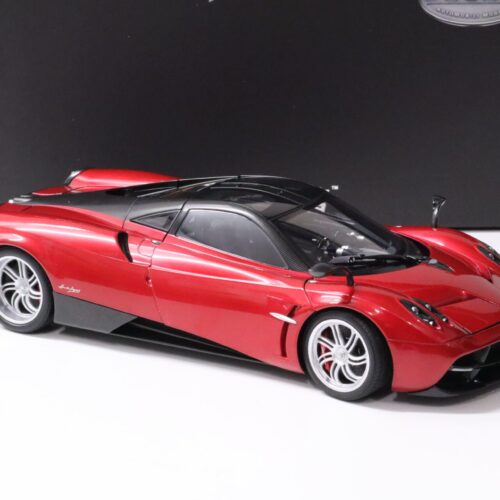 1:18 AUTOart Pagani Huayra 2011 red metallic DIE-CAST