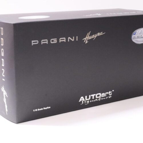 1:18 AUTOart Pagani Huayra 2011 red metallic DIE-CAST