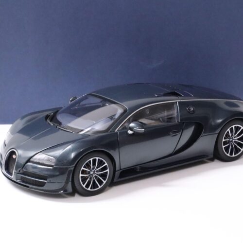 1:18 AUTOart Bugatti Veyron 16.4 Super Sport dark blue