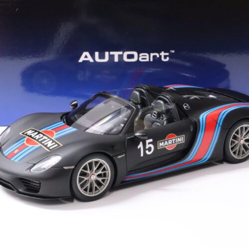 1:18 AUTOart Porsche 918 Spyder matt black/ MARTINI RACING Livery