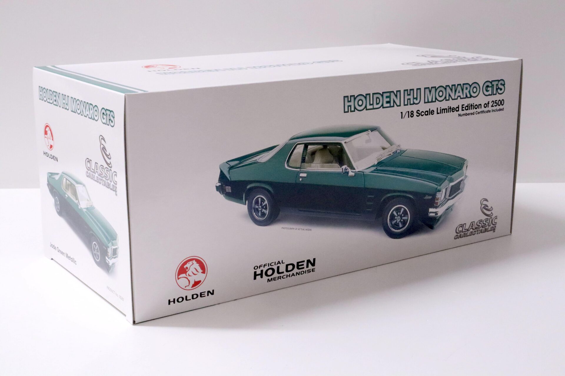 1:18 Classic Carlectables Holden HJ Monaro GTS Jade green metallic