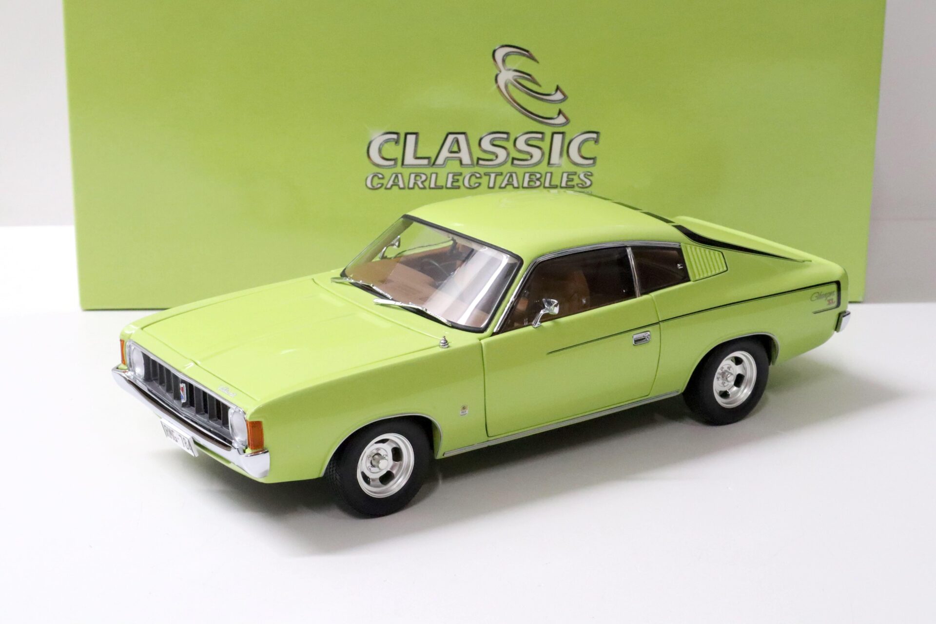 1:18 Classic Carlectables 1973 Chrysler VJ Charger XL 6 Pack Lime light green
