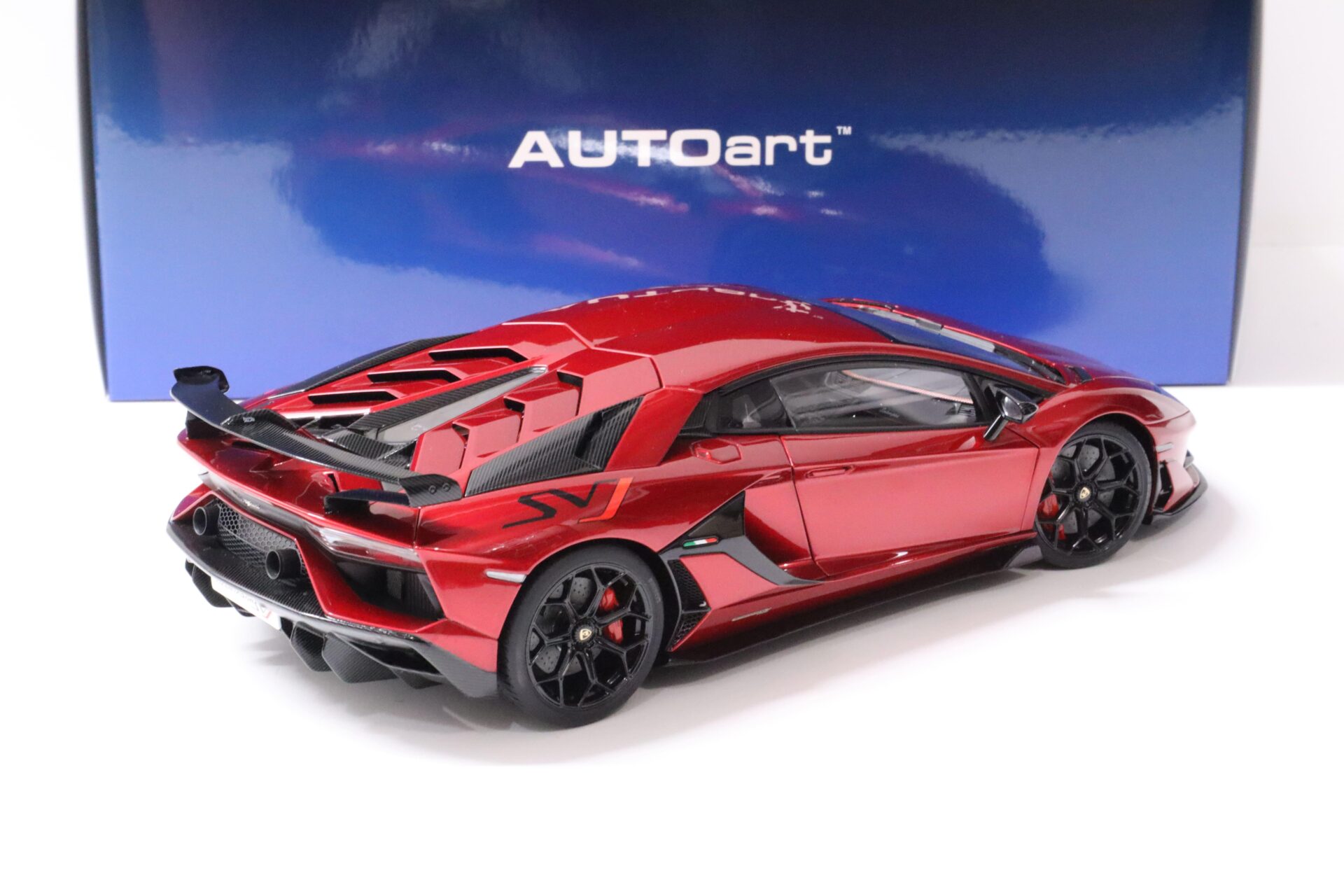 1:18 AUTOart Lamborghini Aventador SVJ 2019 Rosso Efesto/ metallic red