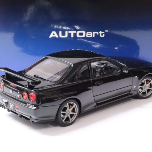 1:18 AUTOart Nissan Skyline GT-R (R34) V-SPEC II Black Pearl 2001