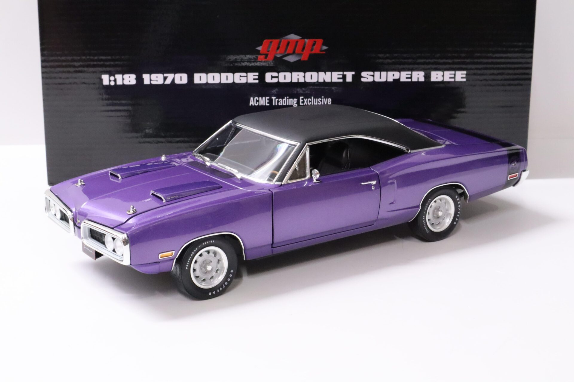 1:18 GMP 1970 Dodge Coronet Super Bee Plum Crazy/ black roof ACME Exclusive
