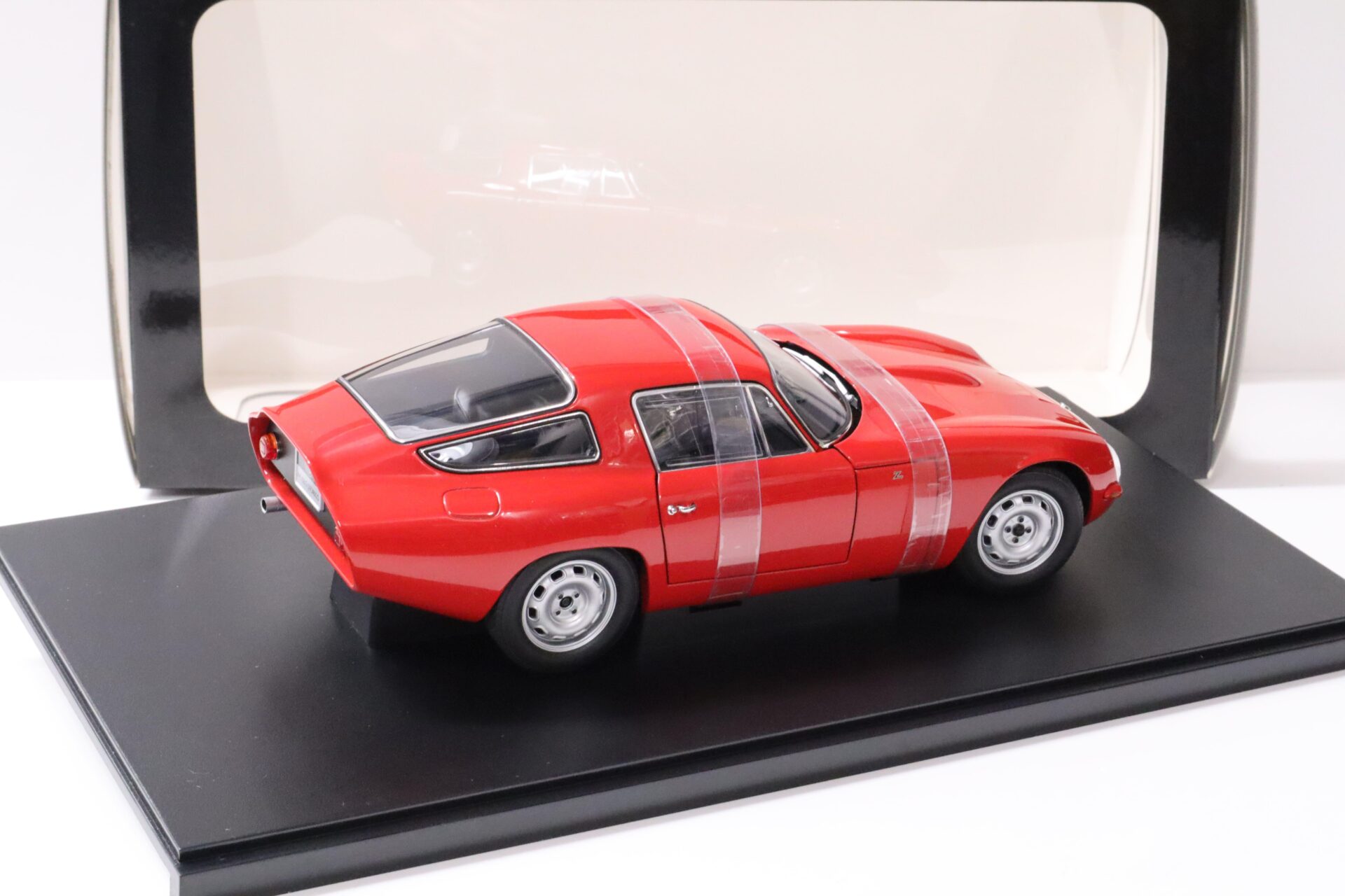 1:18 AUTOart Alfa Romeo Giulia TZ 1963 red