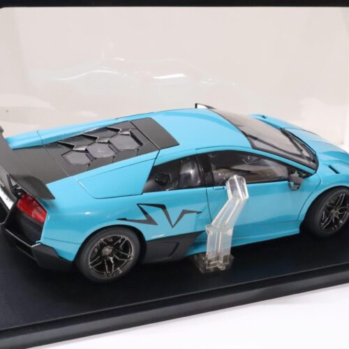 1:18 AUTOart Lamborghini Murcielago LP670-4 SV Turquoise blue