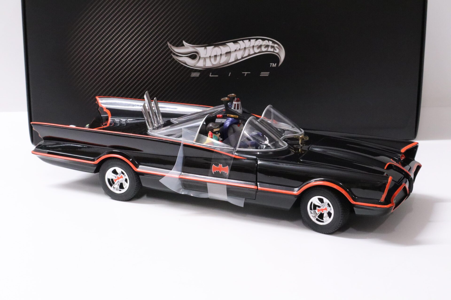 1:18 Hot Wheels Elite 1966 BATMAN Classic TV Series Batmobile with Batman + Robin