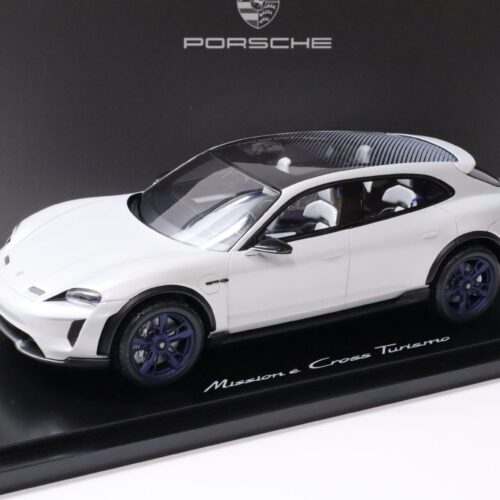 1:18 Spark Porsche Mission E Cross Turismo 2018 white/grey metallic DEALER VERSION
