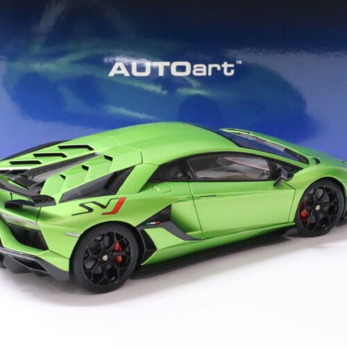 1:18 AUTOart Lamborghini Aventador SVJ 2019 Verde Alceo/ matt green