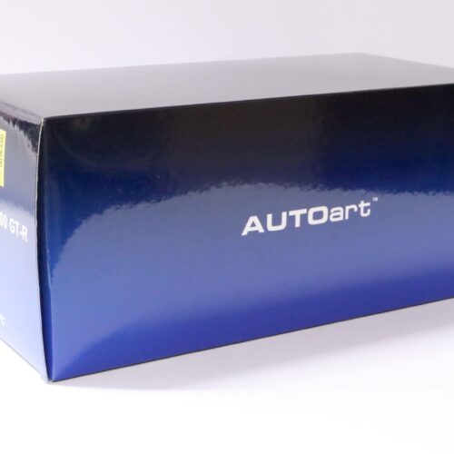 1:18 AUTOart Nissan Skyline 2000 GT-R (KPGC110) silver