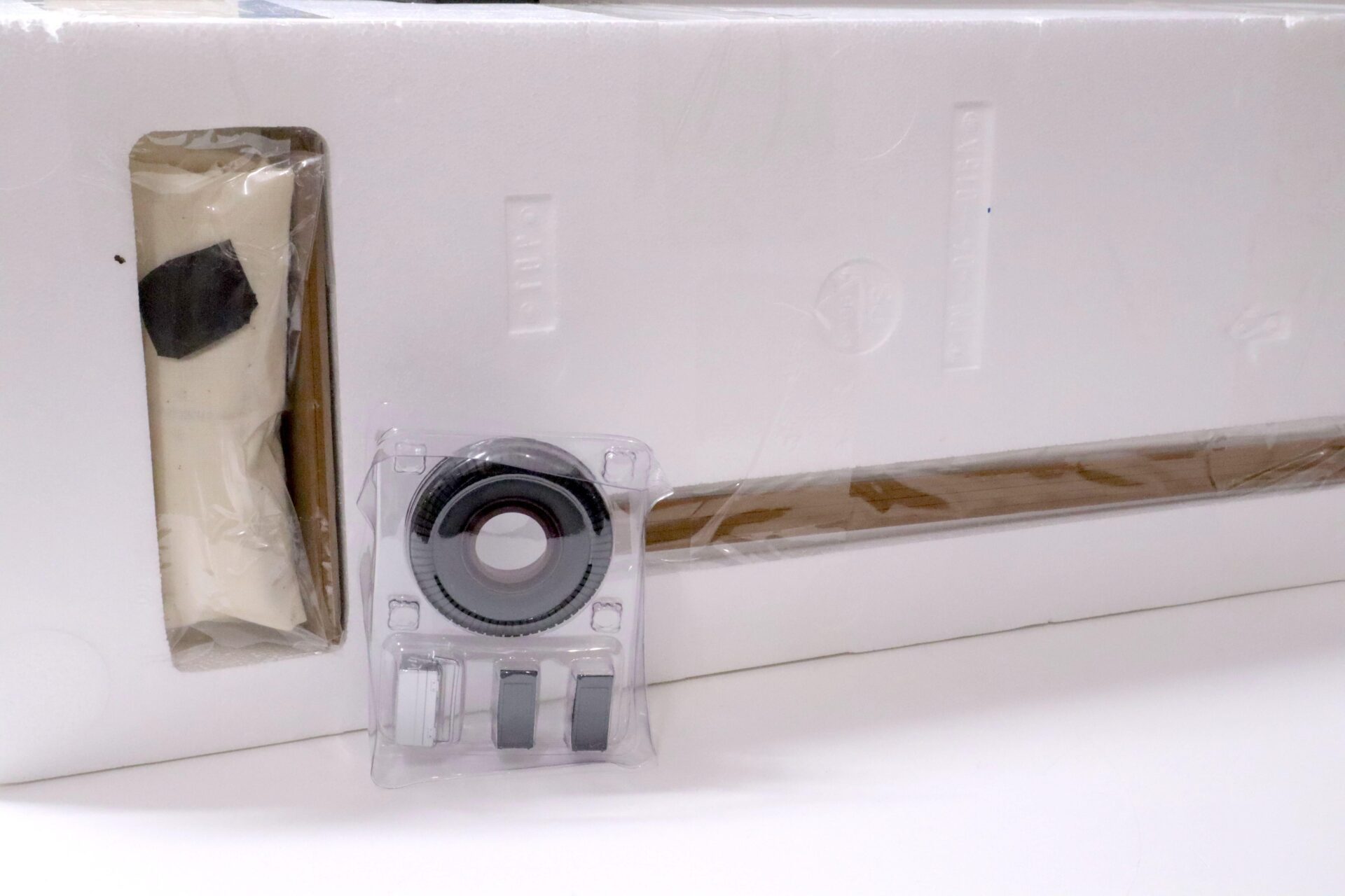 1:18 Minichamps 2-Axle/ 2-Achs LKW Anhänger Trailer with Canvas Pritsche/ Plane blue