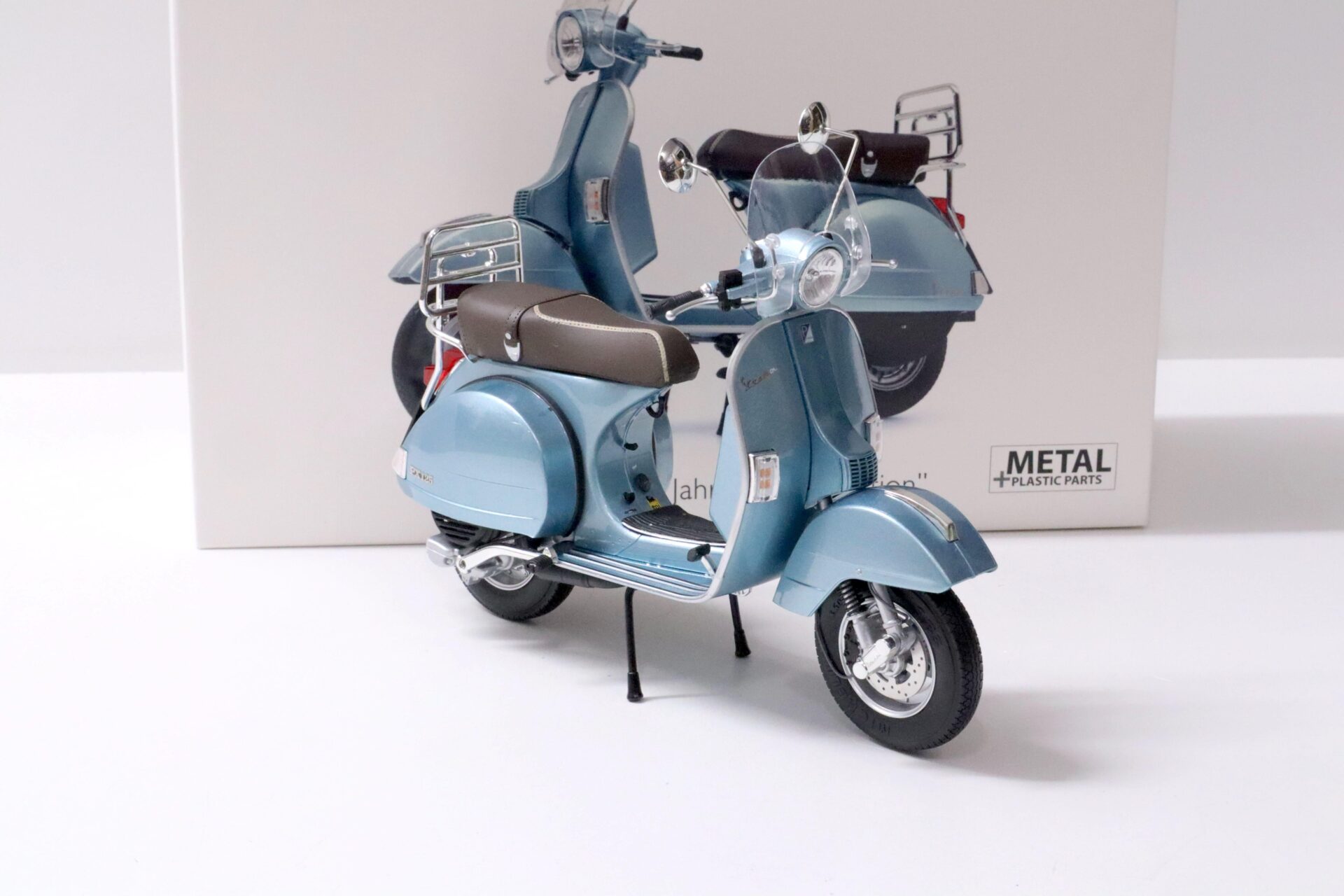 1:10 Schuco Vespa PX 125 blue metallic "70 Jahre Sonderedition"