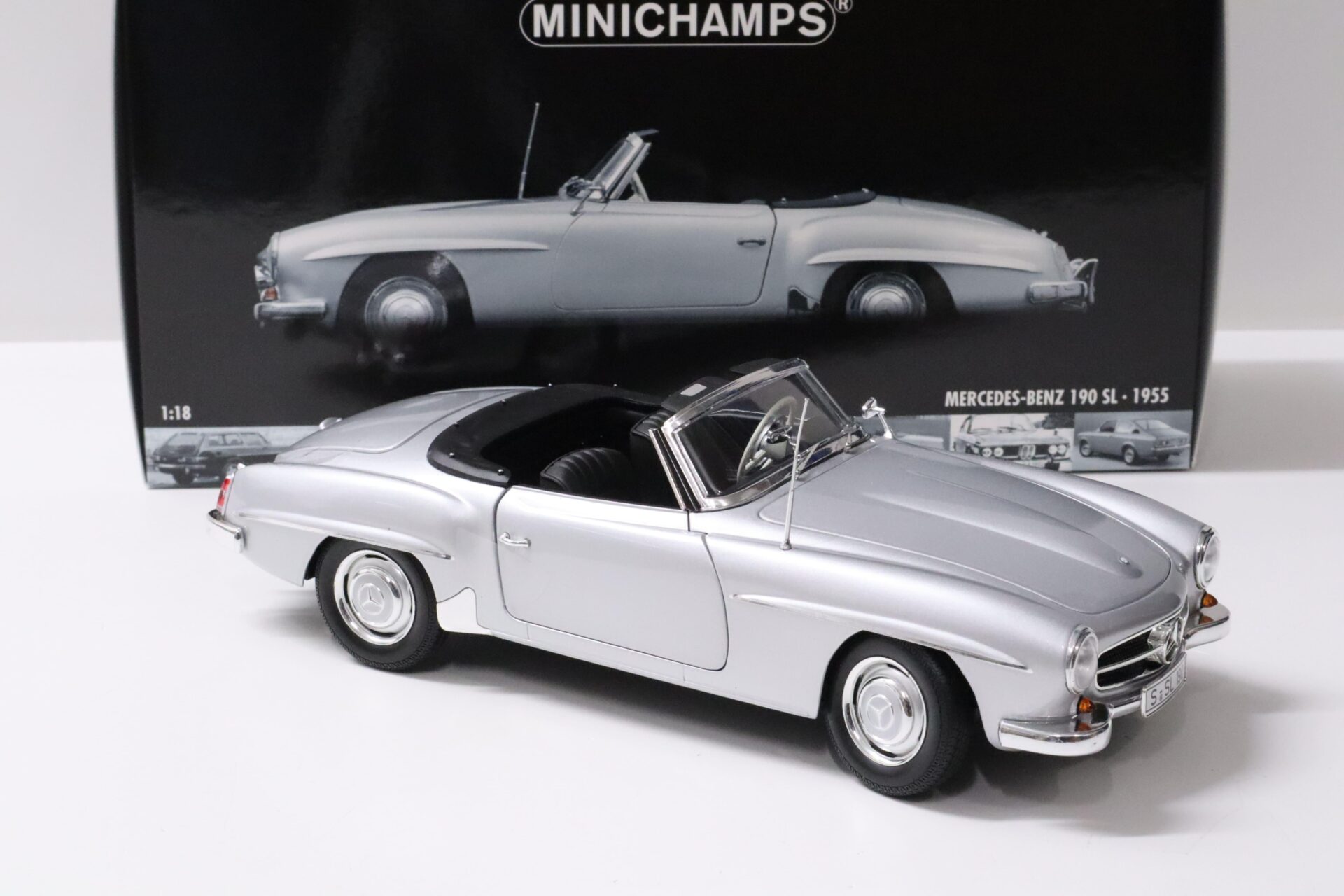 1:18 Minichamps Mercedes 190SL Cabriolet silver 1955