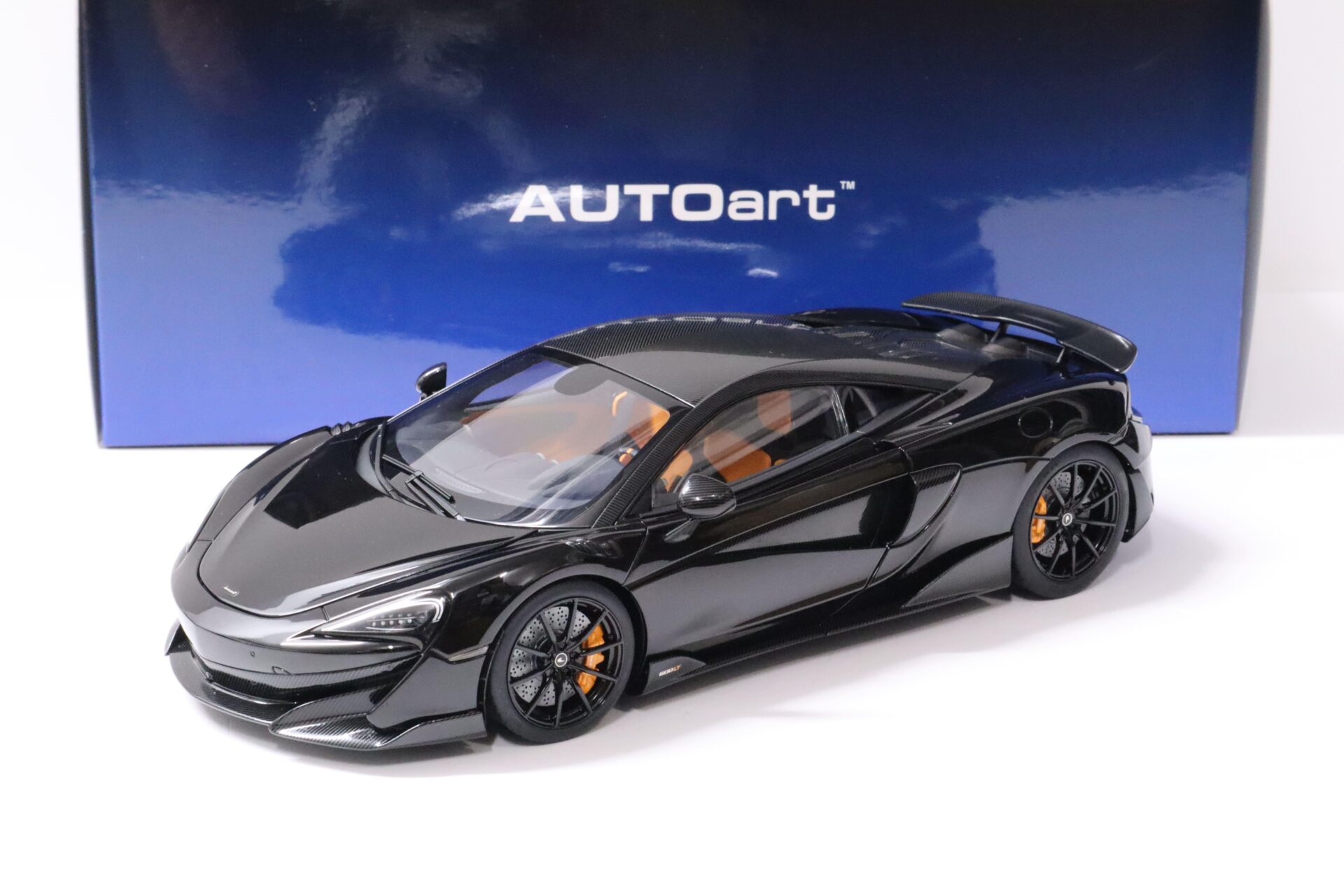 1:18 AUTOart McLAREN 600LT Coupe 2019 Onyx black