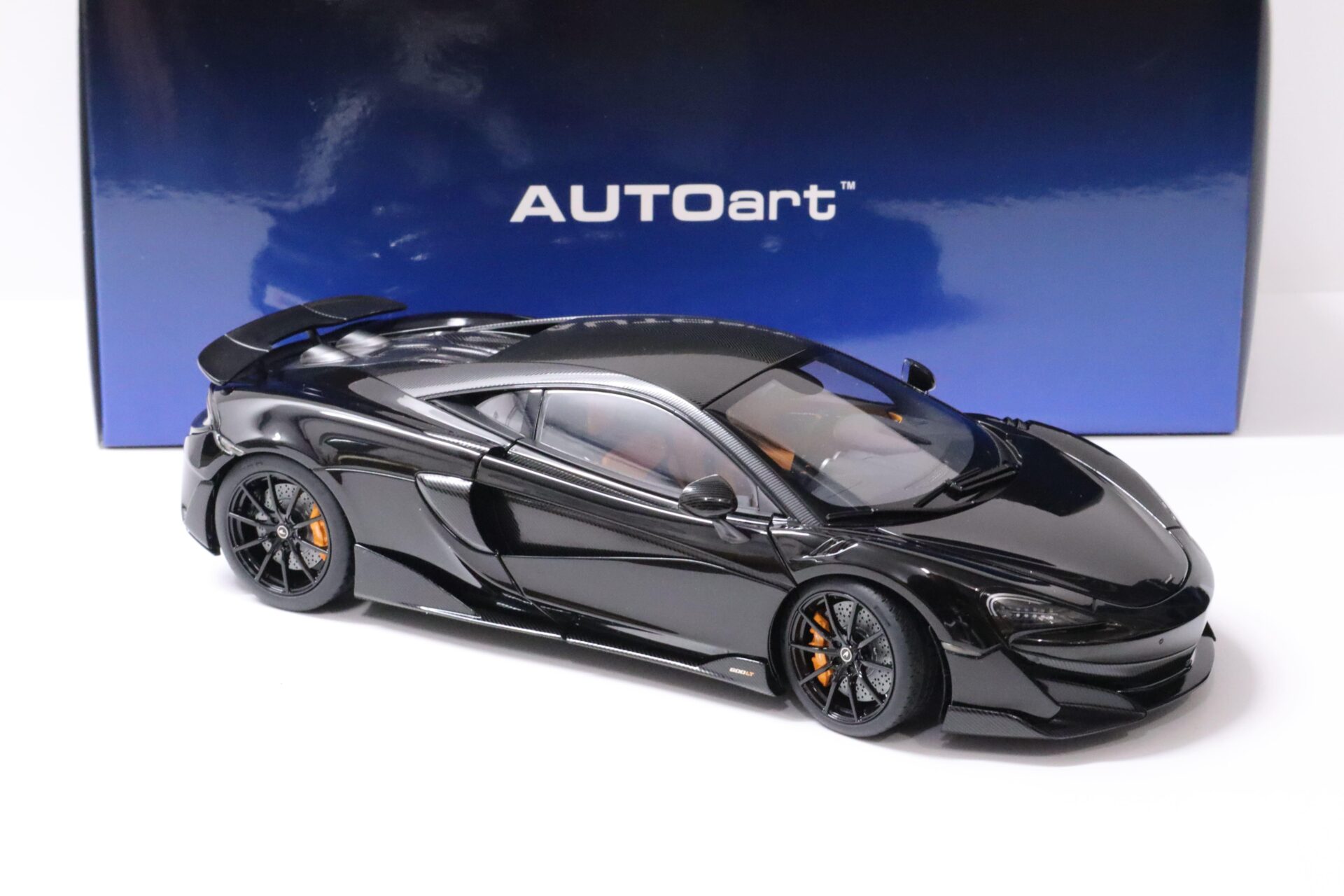 1:18 AUTOart McLAREN 600LT Coupe 2019 Onyx black