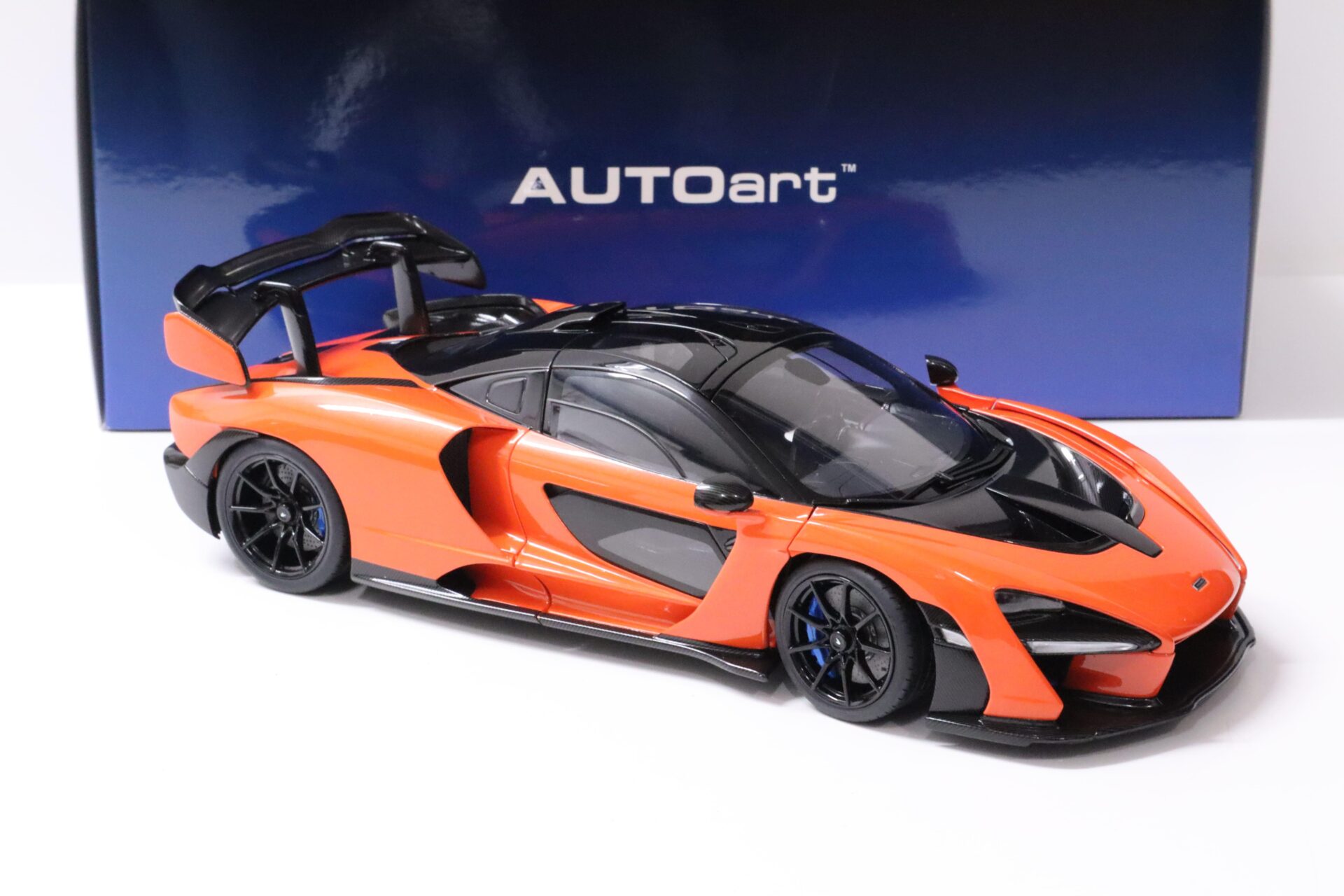1:18 AUTOart McLAREN Senna 2018 Trophy Mira/ orange