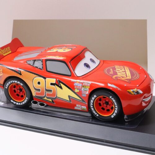 1:18 Schuco Disney Pixar Cars Lightning McQueen #95 red with display