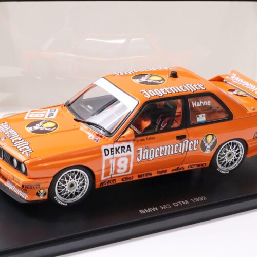 1:18 AUTOart BMW M3 (E30) DTM 1992 JÄGERMEISTER #19 Hahne orange