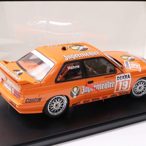 1:18 AUTOart BMW M3 (E30) DTM 1992 JÄGERMEISTER #19 Hahne orange