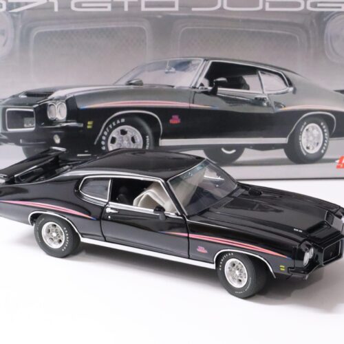 1:24 GMP 1971 Pontiac GTO Coupe "The Judge" black - Image 2