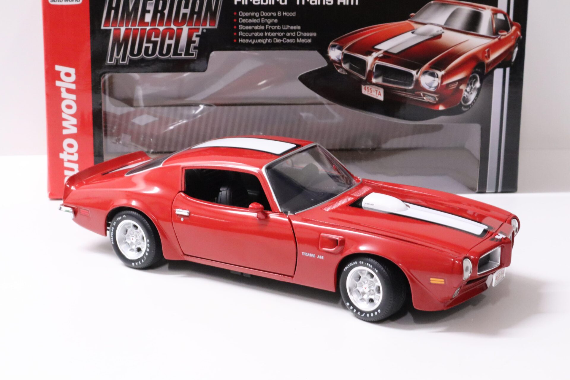 1:18 Auto World 1972 Pontiac Firebird Trans Am Cardinal red