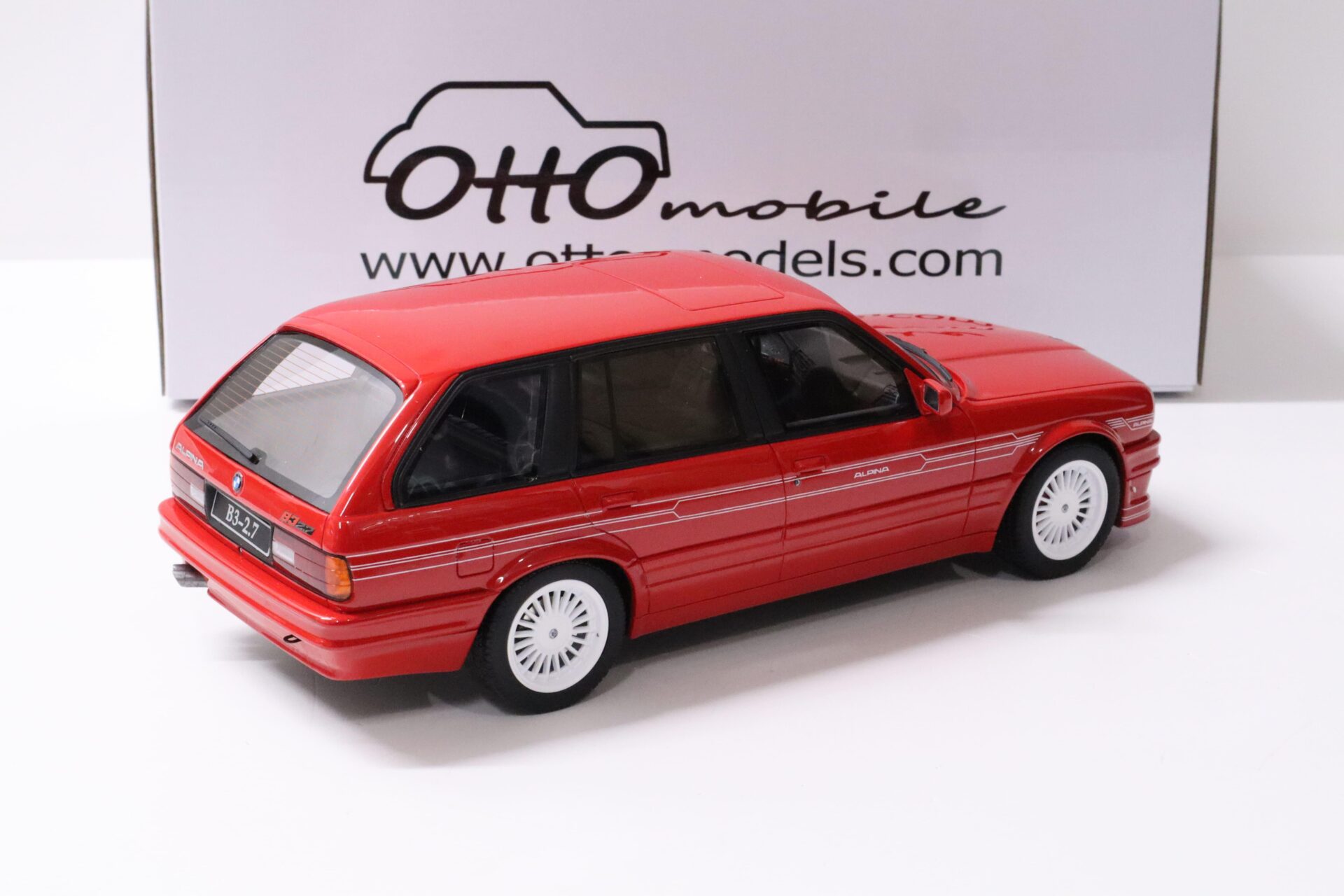 1:18 OTTO mobile OT366 BMW Alpina B3 (E30) Touring 2.7 Brilliant red 1990