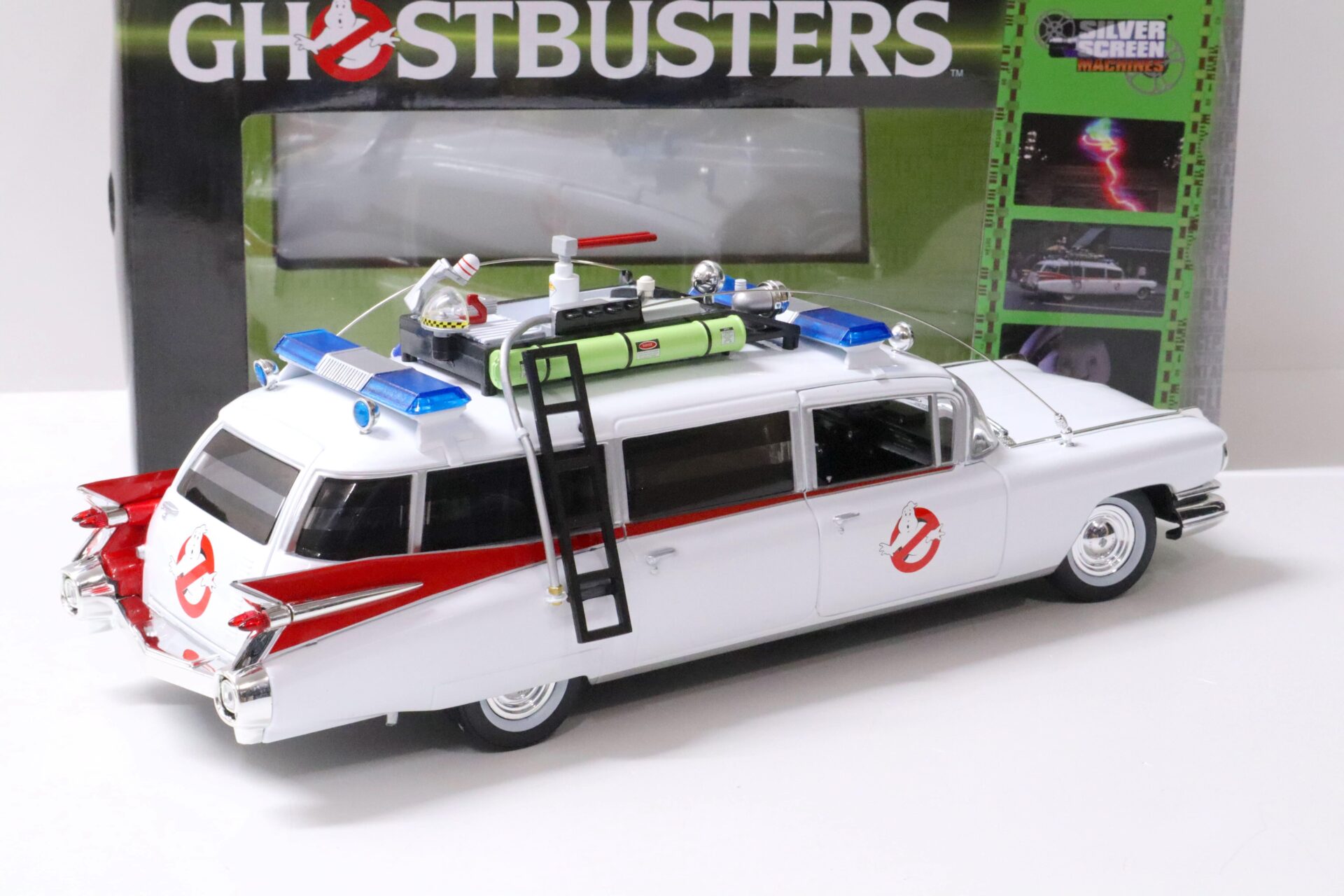 1:18 /1:21 Auto World 1959 Cadillac Eldorado Ghostbusters ECTO-1 white