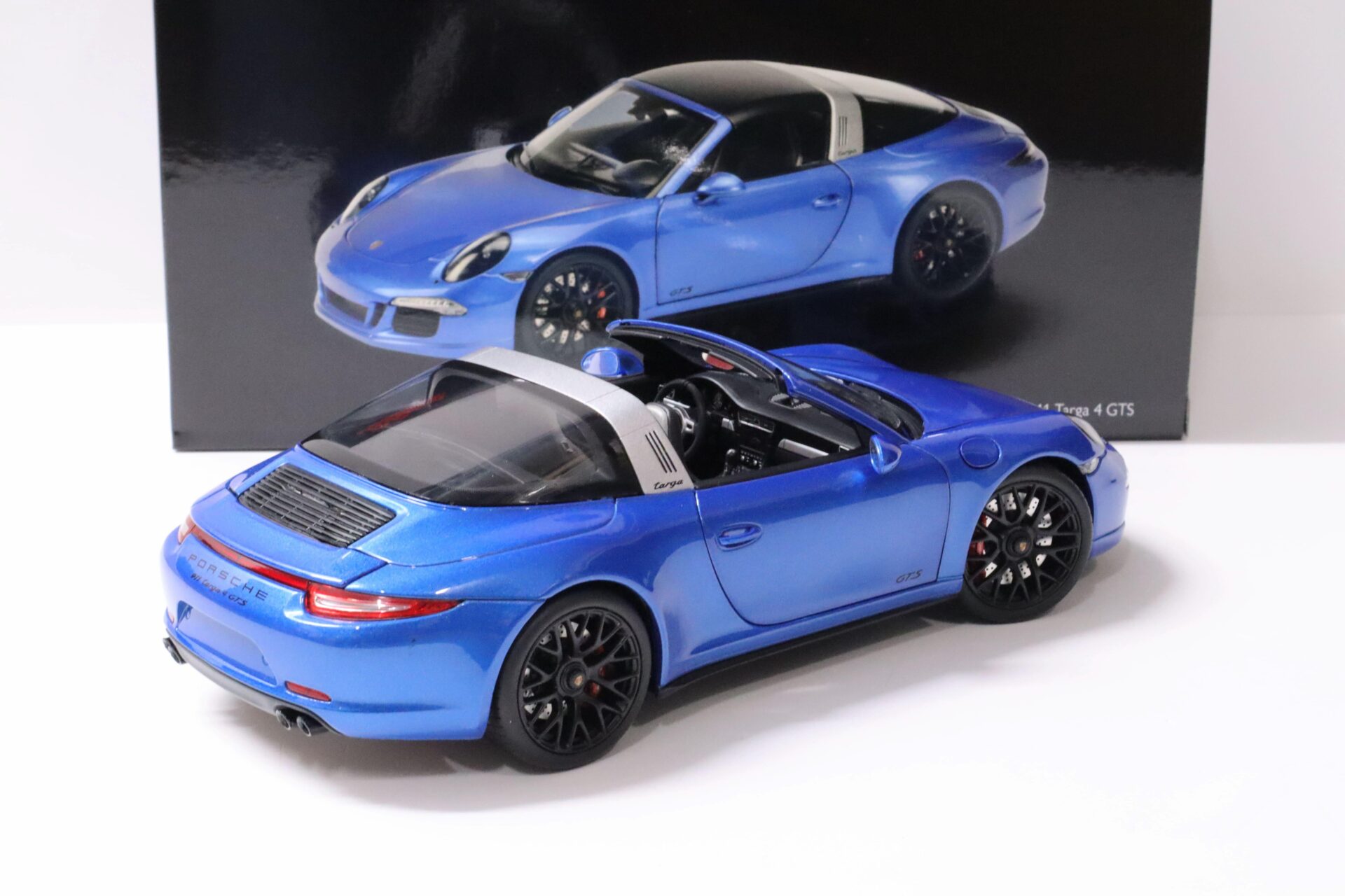 1:18 Schuco Porsche 911 (991) Targa 4 GTS saphir blue metallic