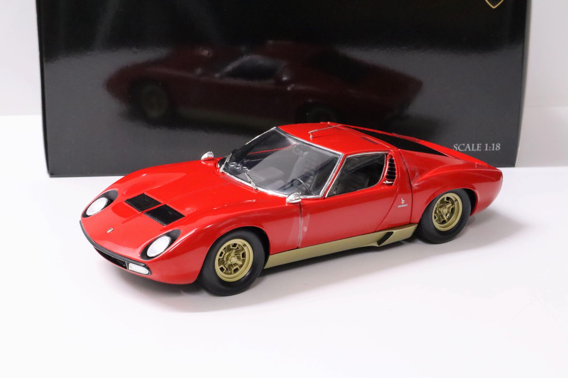 ID 60417 orig.jpg 1:18 Kyosho Lamborghini Miura SV Coupe red/ gold