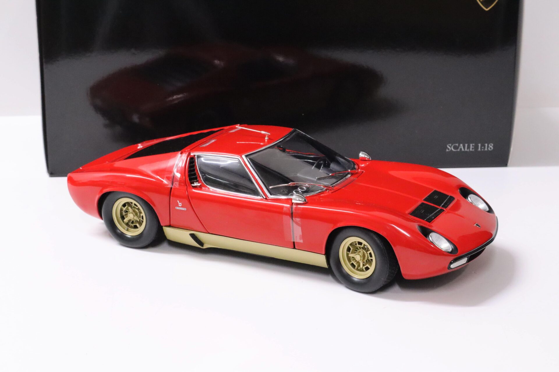 1:18 Kyosho Lamborghini Miura SV Coupe red/ gold