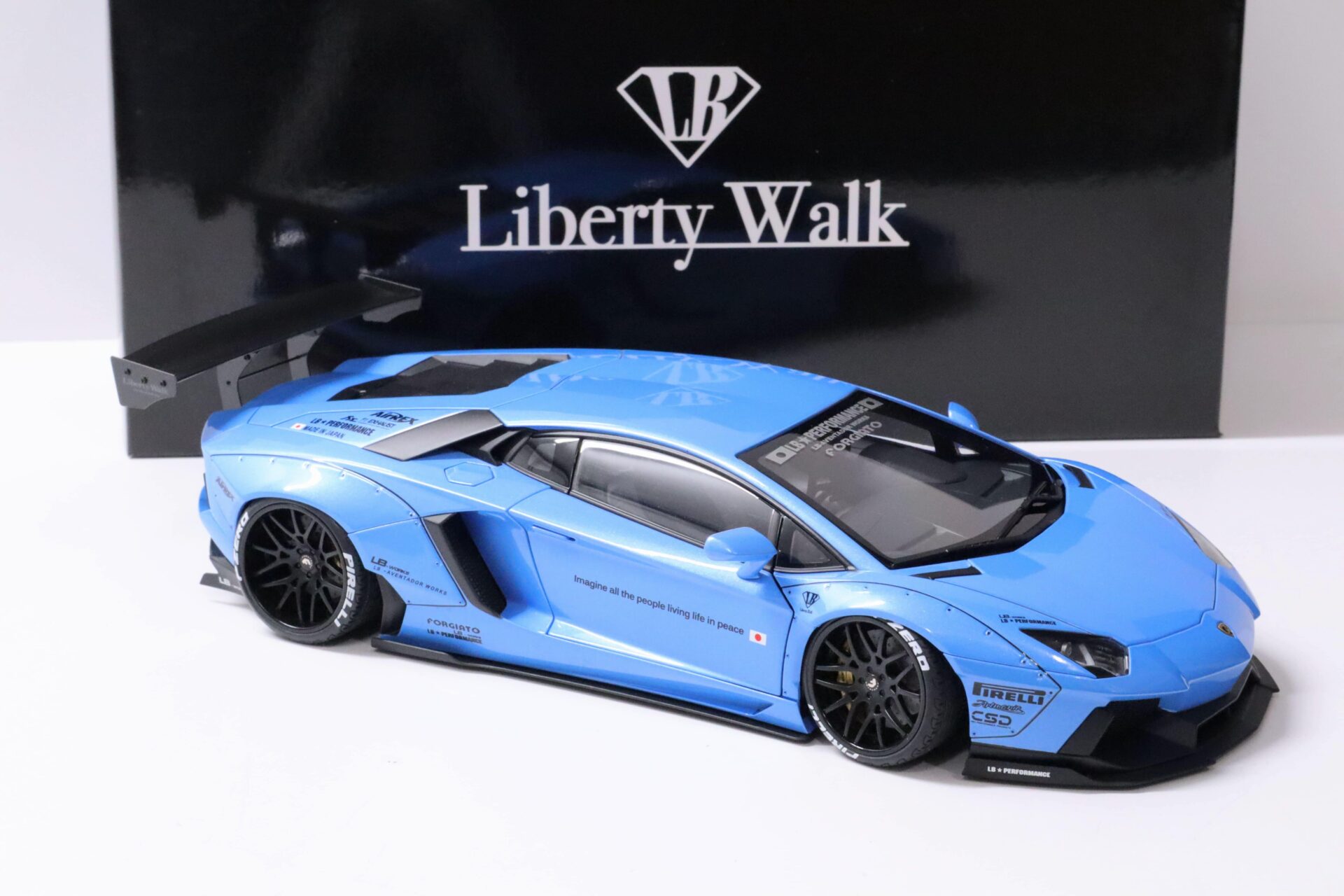 1:18 AUTOart LB-WORKS Lamborghini Aventador metallic sky blue