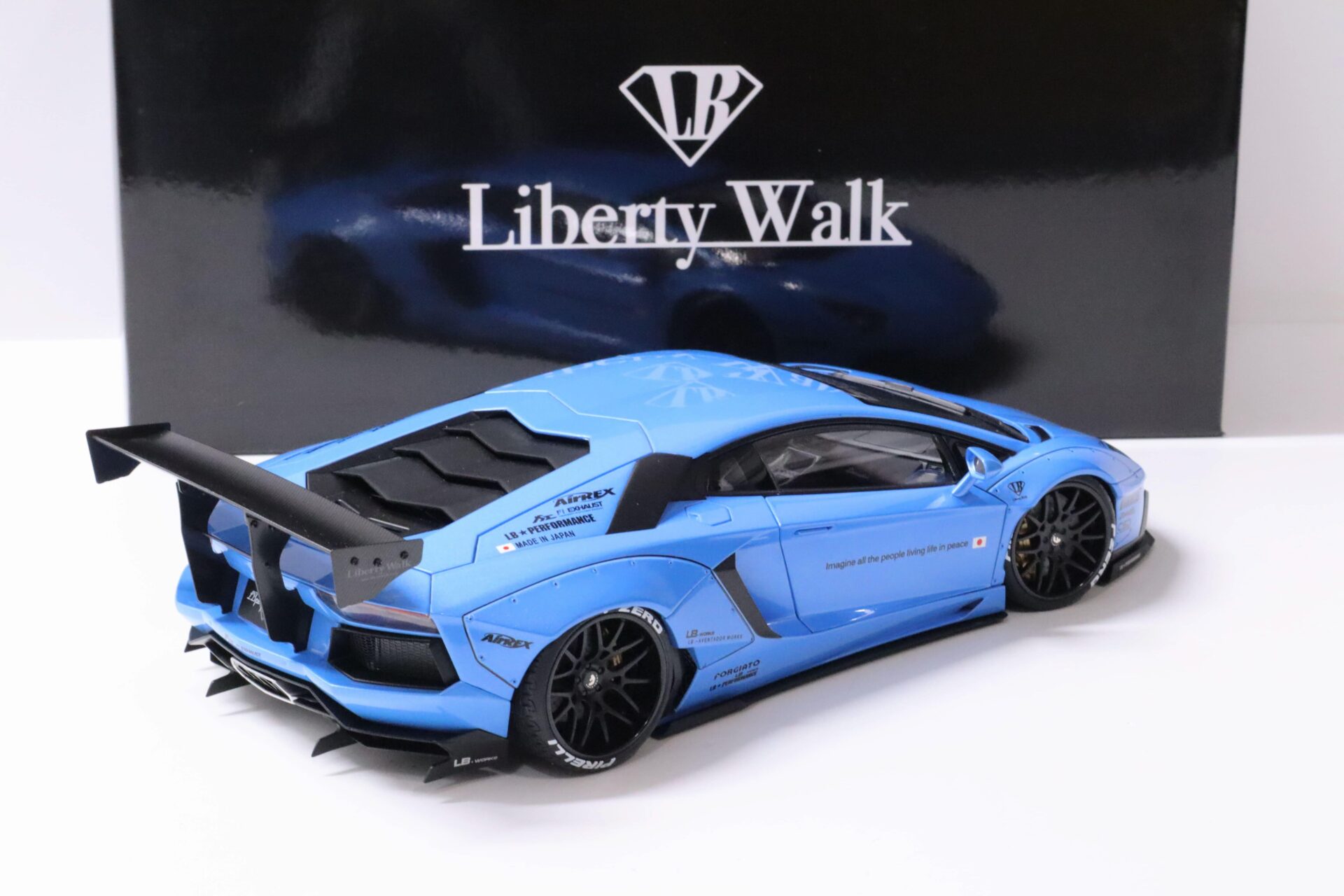 1:18 AUTOart LB-WORKS Lamborghini Aventador metallic sky blue