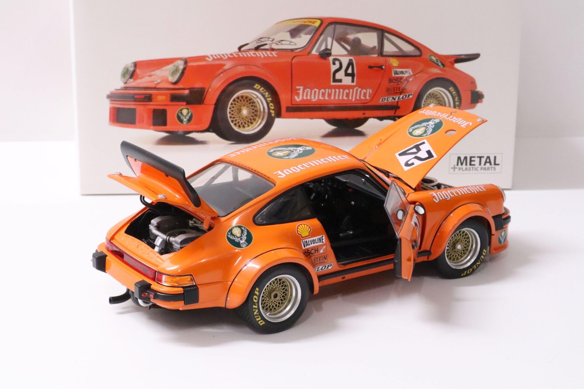 1:18 Schuco Porsche 934 RSR Jägermeister Max Moritz #24 orange
