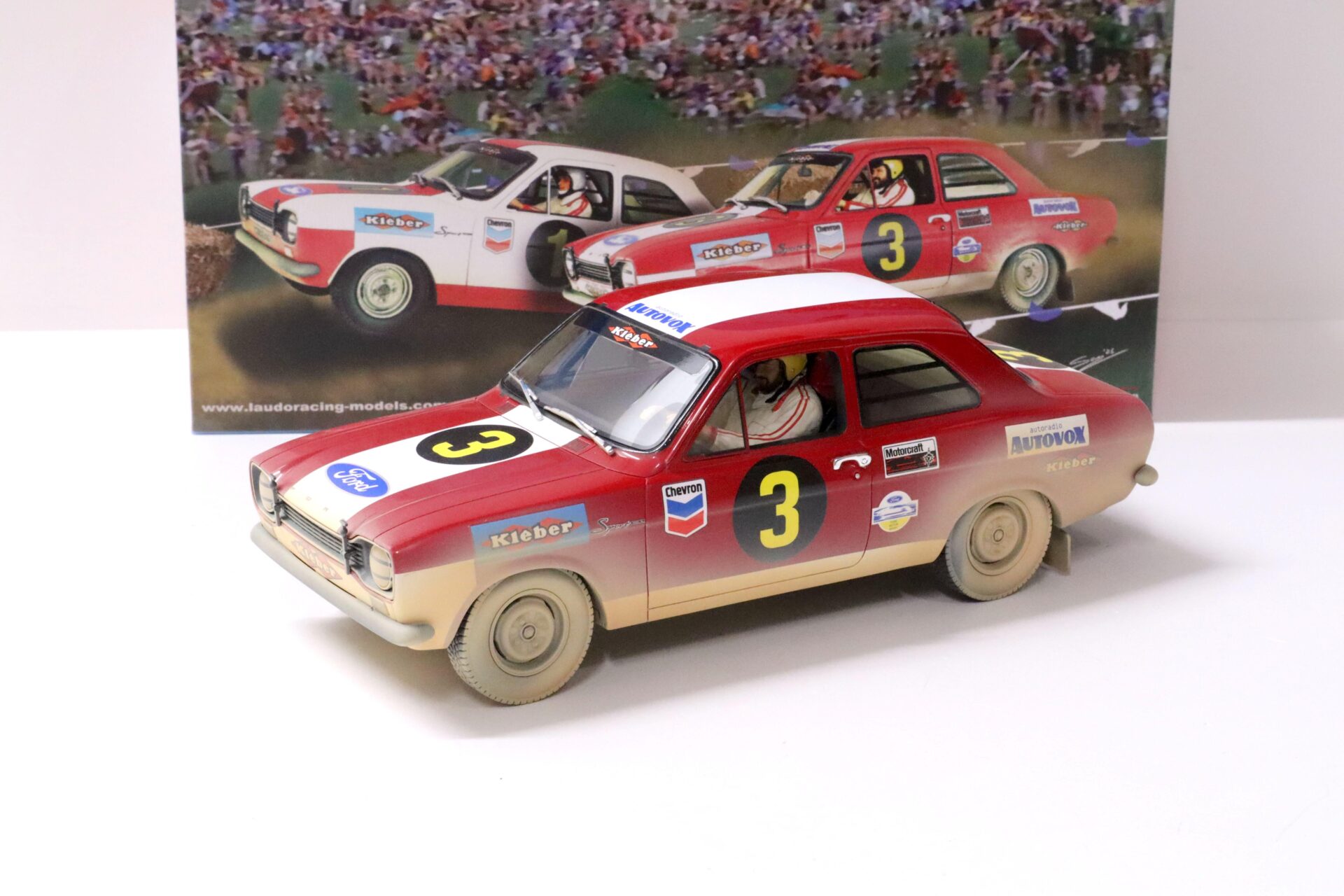 ID 60480 orig.jpg 1:18 Laudoracing-Model Ford Escort Rally 1968 Bud Spencer #3 red
