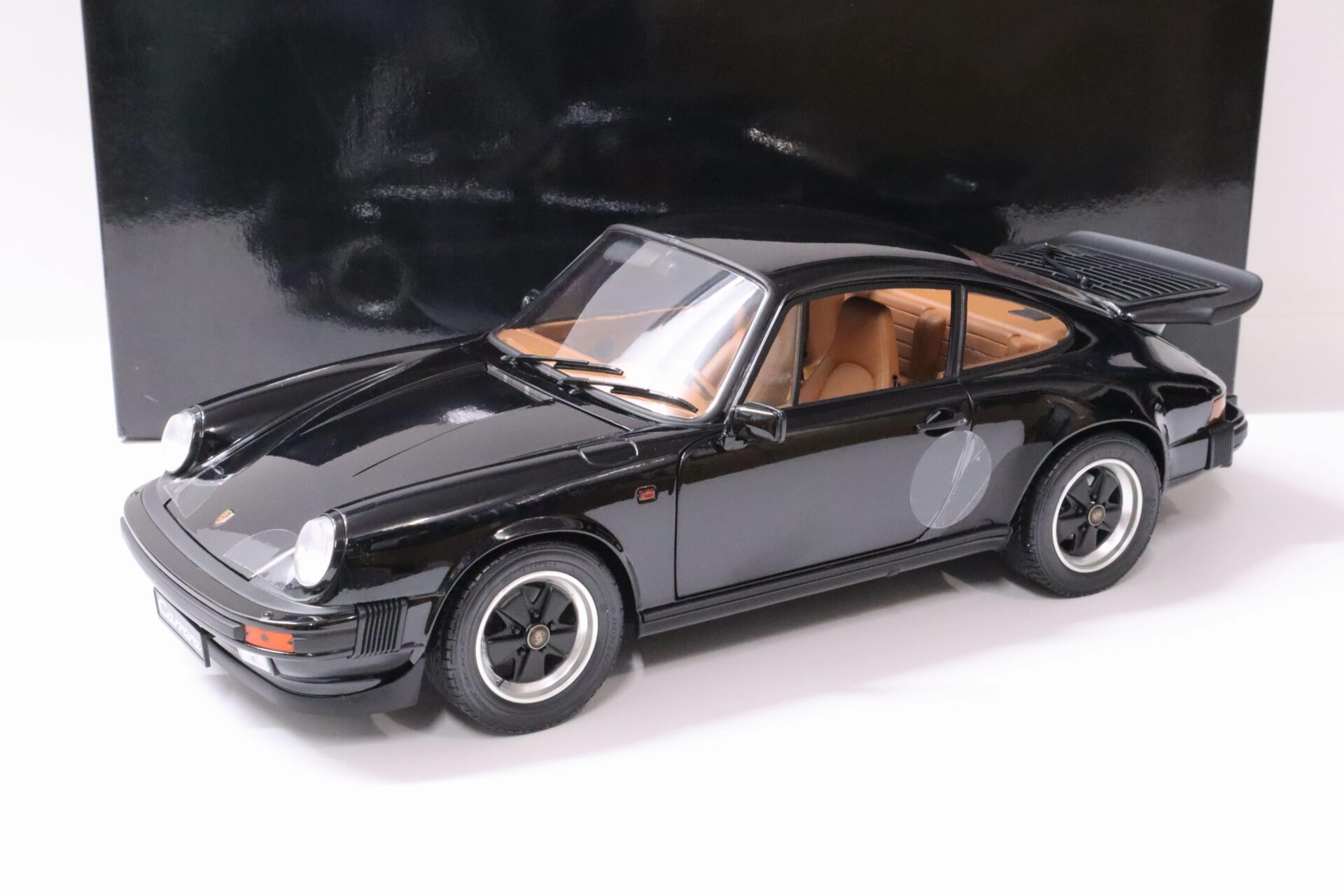 1:12 Premium ClassiXXs Porsche 911 Carrera 3.2 Coupe with Spoilerkit black