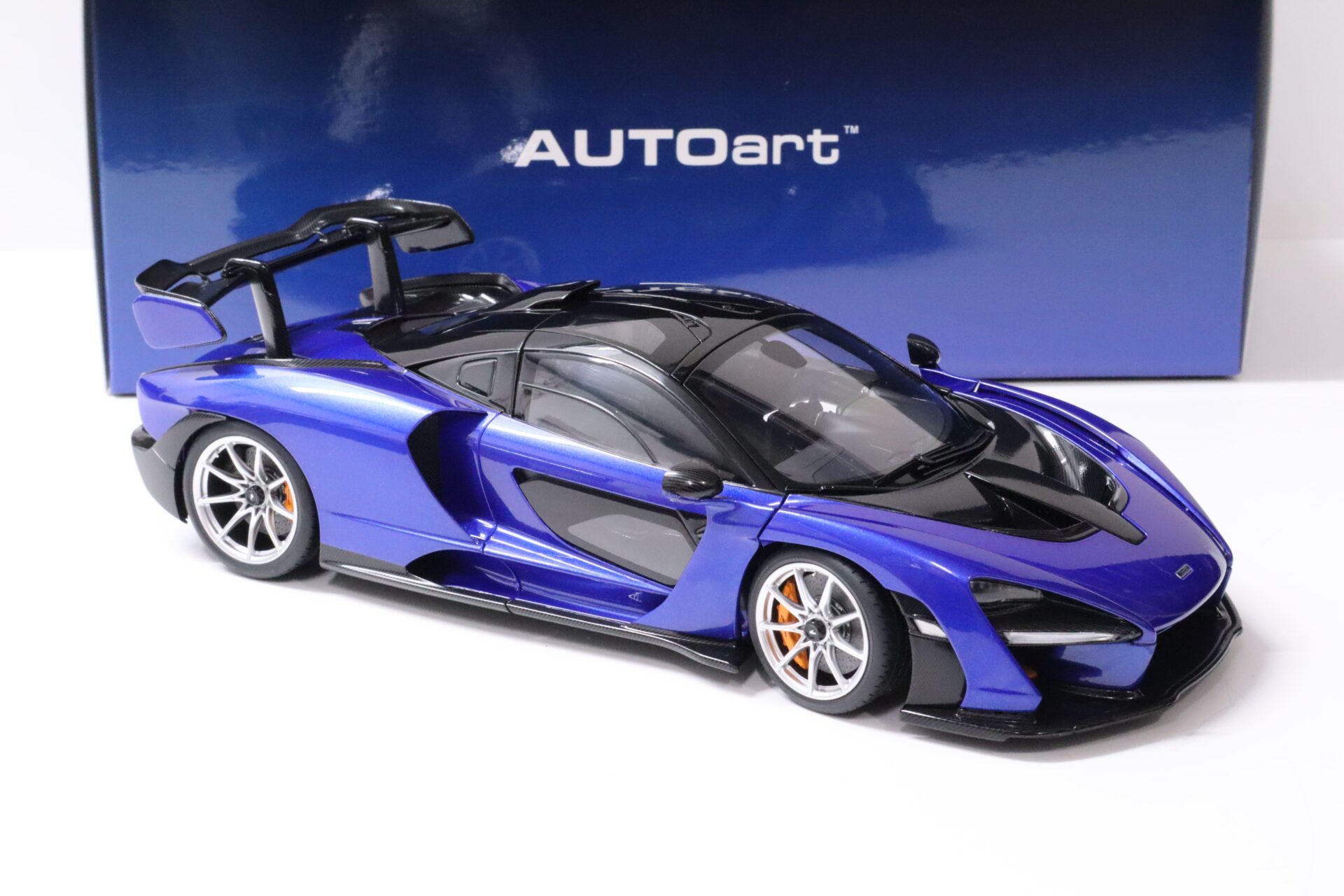 1:18 AUTOart McLAREN Senna 2018 Trophy Kyanos/ blue