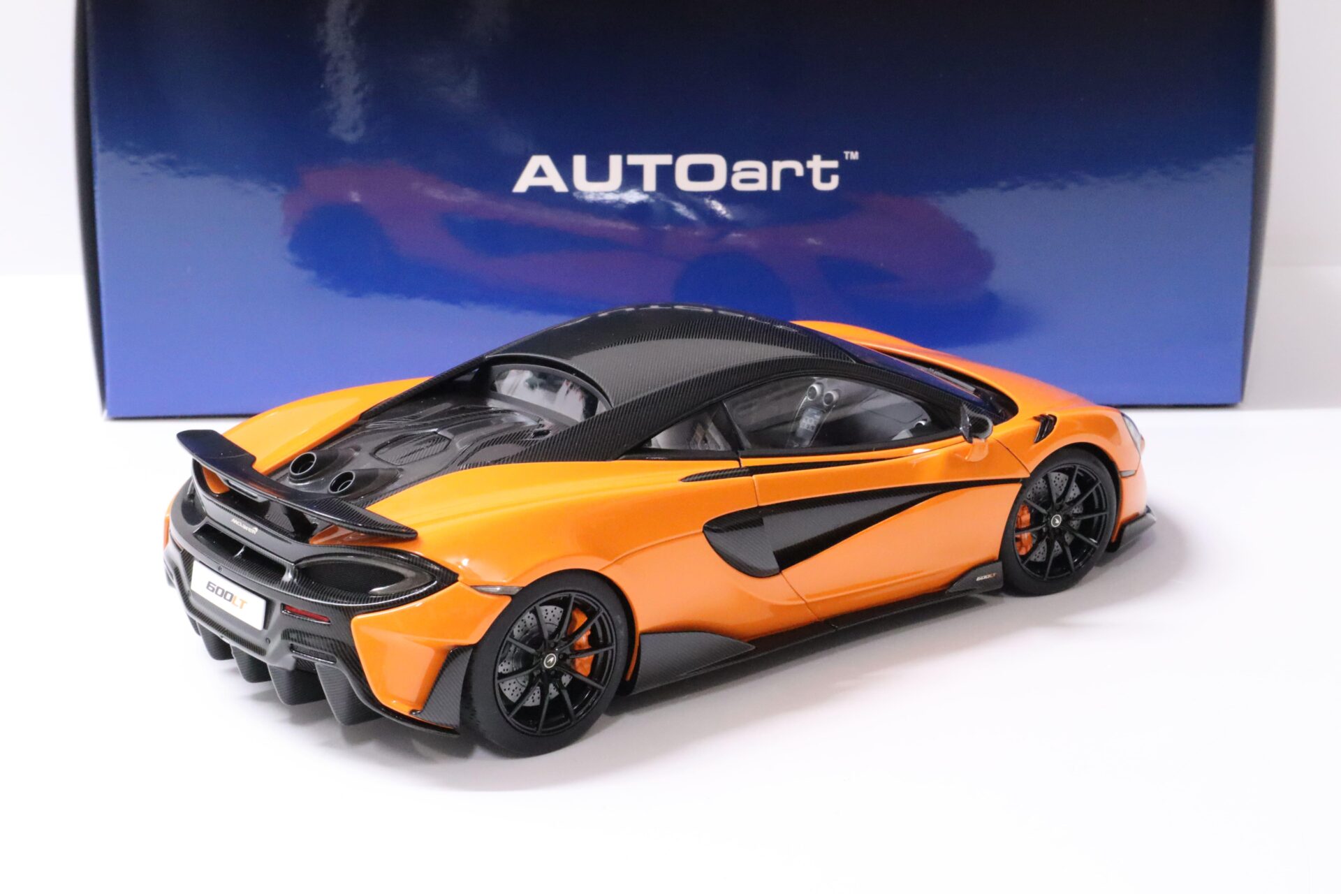 1:18 AUTOart McLAREN 600LT Coupe 2019 Myan orange